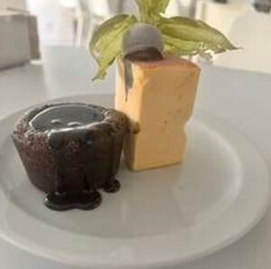 Coulant de Chocolate con Helado de Mandarina